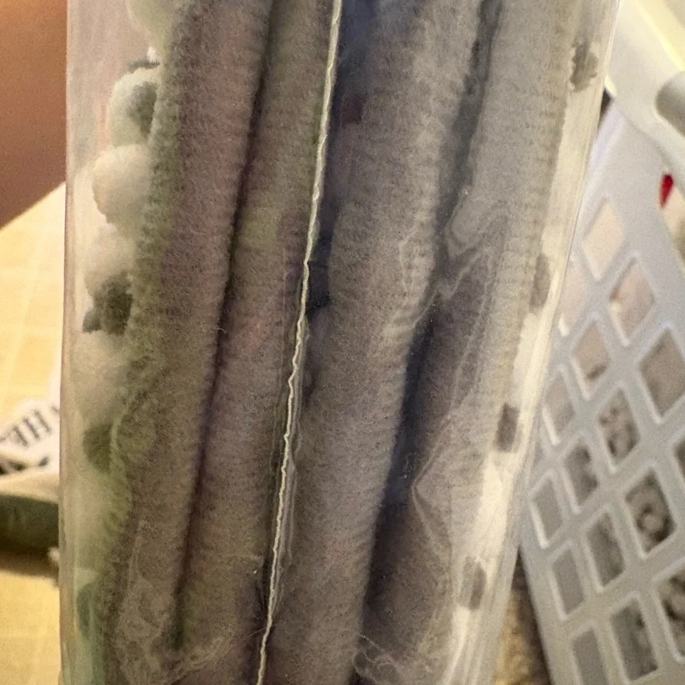 Room Essentials Everyday Chenille Bath Rug Set in Gray
